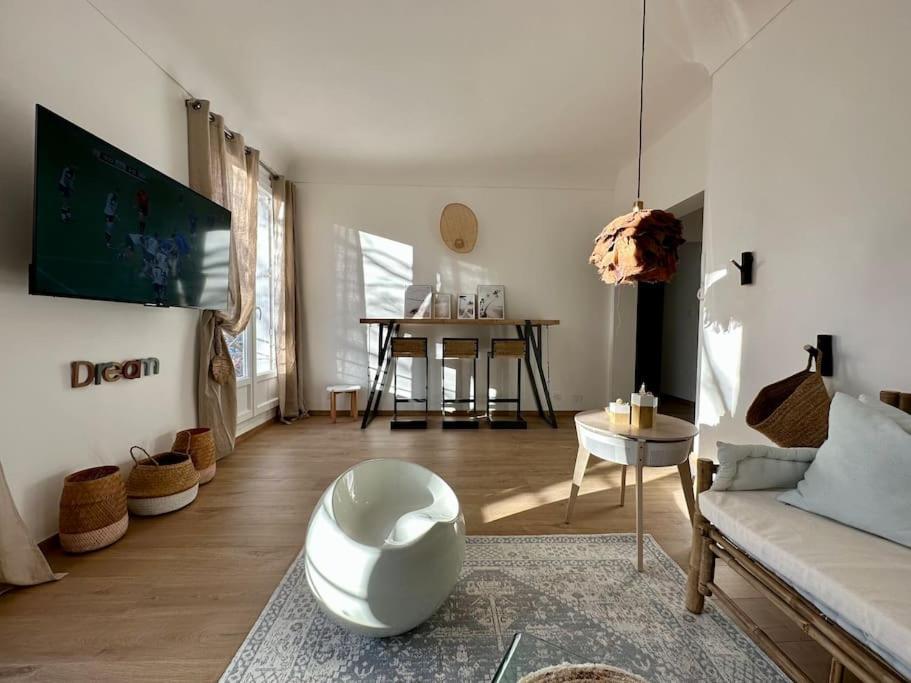 Le Lutz Appartement Nîmes Buitenkant foto
